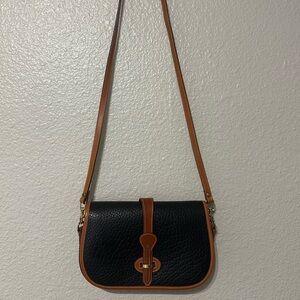 Vintage Real leather Dooney & Bourke cross body purse
